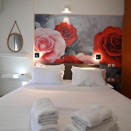The Whole Packet A4 Center With Parking Apartment Larissa Bagian luar foto