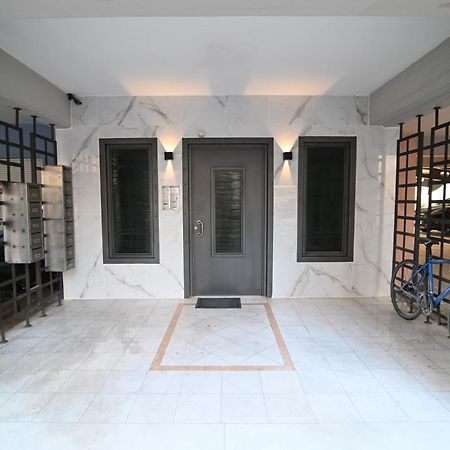 The Whole Packet A4 Center With Parking Apartment Larissa Bagian luar foto