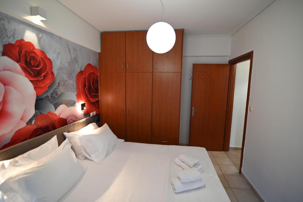 The Whole Packet A4 Center With Parking Apartment Larissa Bagian luar foto