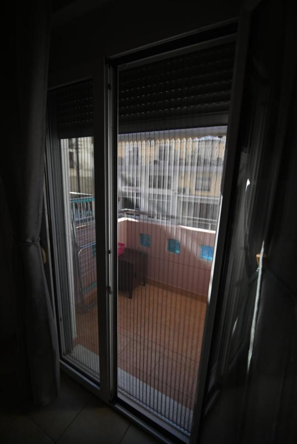 The Whole Packet A4 Center With Parking Apartment Larissa Bagian luar foto